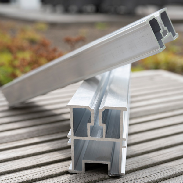 Kategoriebild  Unterkonstruktionen & Randabschlüsse